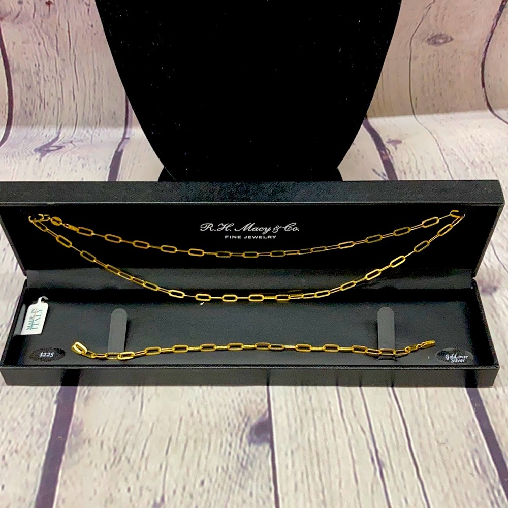 Gold chain necklace and bracelet